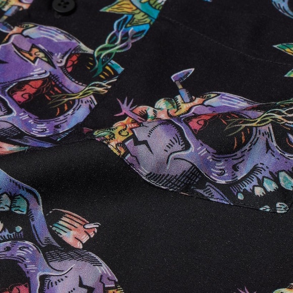 H&M Divided Men’s Rick and Morty Patterned Shirt - Picture 2 of 5